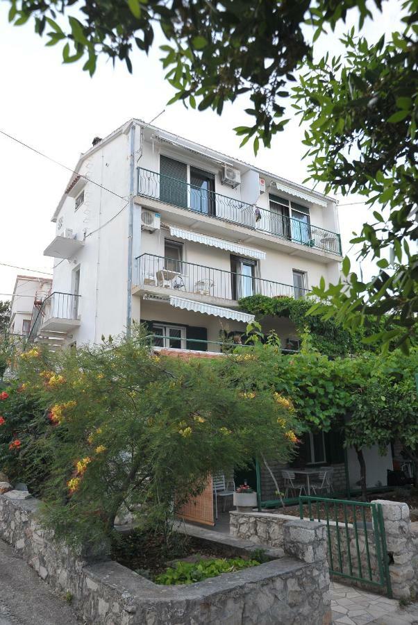 Apartments Sonia & Ana Τρογκίρ Εξωτερικό φωτογραφία