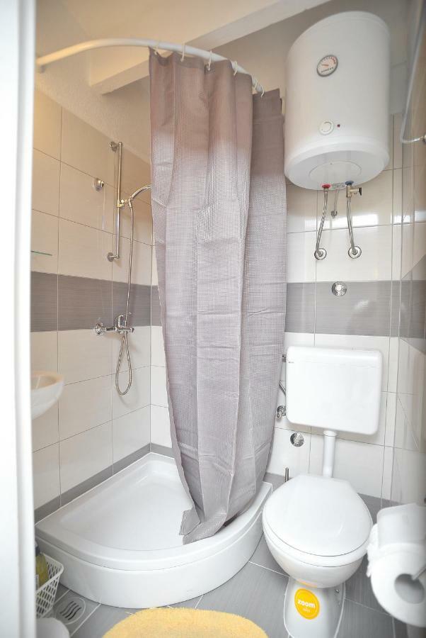 Apartments Sonia & Ana Τρογκίρ Εξωτερικό φωτογραφία