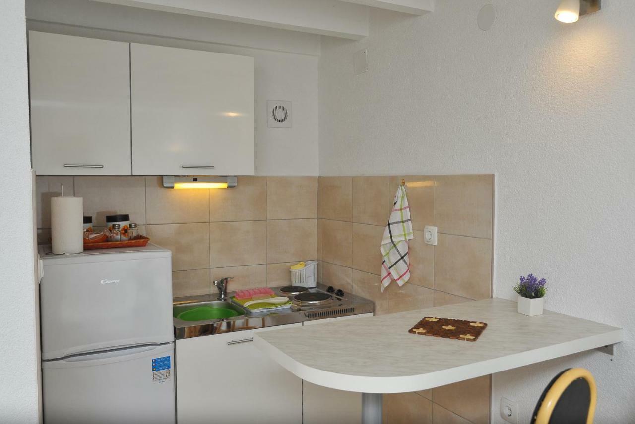 Apartments Sonia & Ana Τρογκίρ Εξωτερικό φωτογραφία