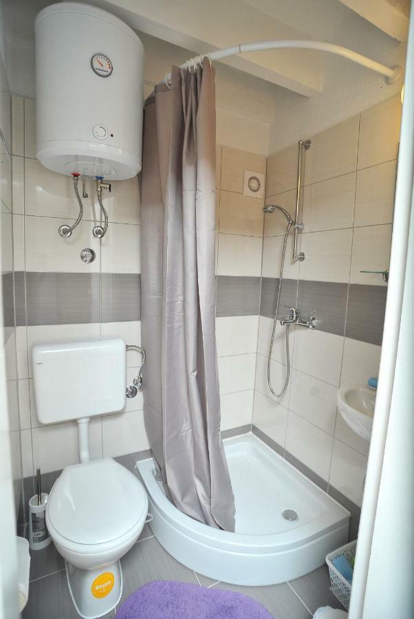 Apartments Sonia & Ana Τρογκίρ Εξωτερικό φωτογραφία